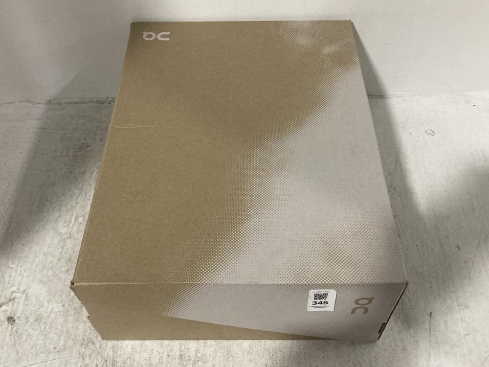 Lot 345  
            Chesterfield SR47 - Parcel Delivery Only 

                
ON CLOUD WOMENS CLOUDROCK WATERPROOF BOOTS IN MINERAL/KELP SIZE 8.5 ORIGINAL RRP ...