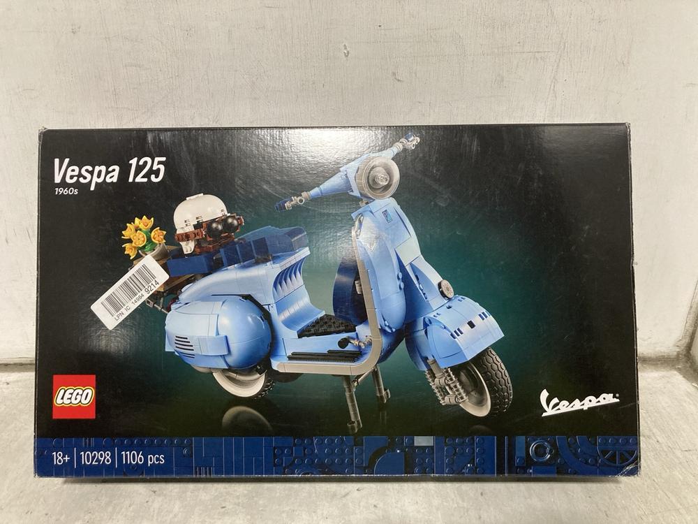 Lot 385  
            Chesterfield SR47 - Parcel Delivery Only 

                
LEGO 10298 1960S VESPA 125 (LOCATION: B2)