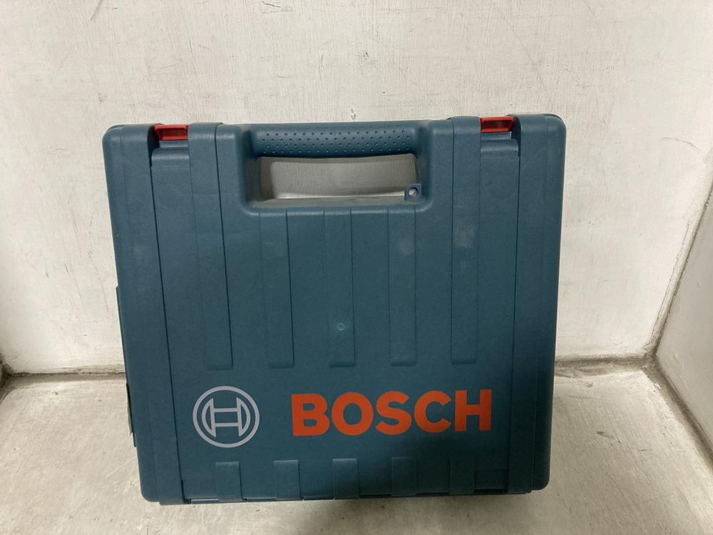 Lot 387  
            Chesterfield SR47 - Parcel Delivery Only 

                
BOSCH ROTARY HAMMER DRILL WITH SDS PLUS ORIGINAL RRP £119 (LOCATION: B2)