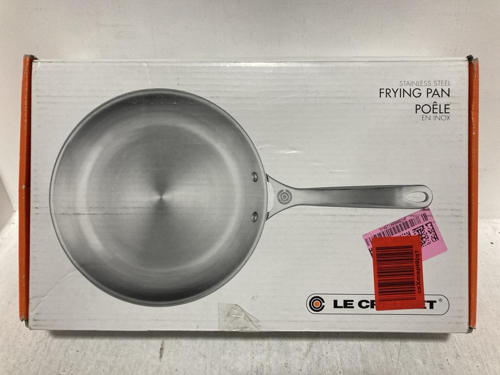 Lot 40  
            Chesterfield SR47 - Parcel Delivery Only 

                
LE CREUSET 26CM FRYING PAN ORIGINAL RRP £185 (LOCATION: D8)
