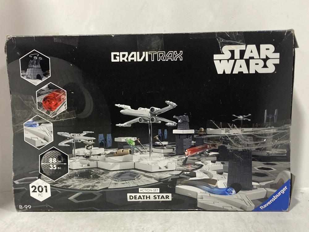 Lot 470  
            Chesterfield SR47 - Parcel Delivery Only 

                
GRAVITRAX STAR WARS DEATH STAR ACTION SET (LOCATION: B6)