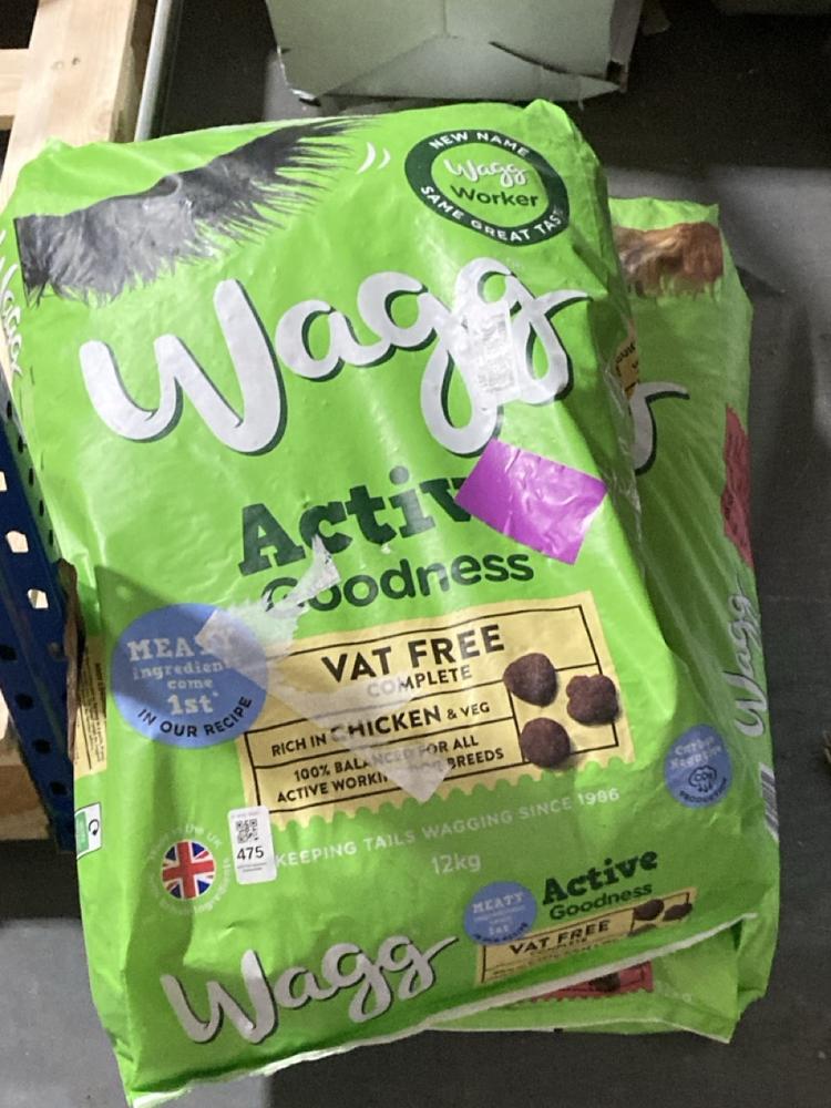 Lot 475  
            Chesterfield SR47 - Parcel Delivery Only 

                
WAGG ACTIVE GOODNESS CHICKEN AND VEG DRY DOG FOOD FOR WORKING DOGS TO INCLUDE WAG...