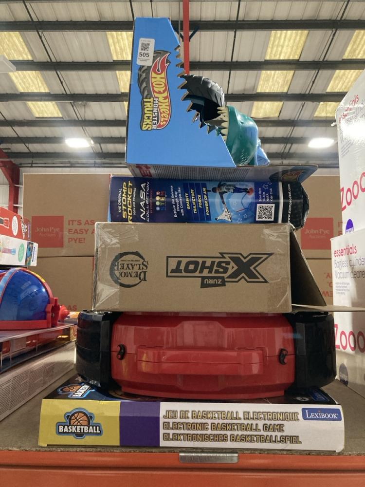 Lot 505  
            Chesterfield SR47 - Parcel Delivery Only 

                
5 X ASSORTED CHILDRENS TOYS TO INCLUDE HOT WHEELS MONSTER TRUCKS CAR CHOMPIN MEGA...