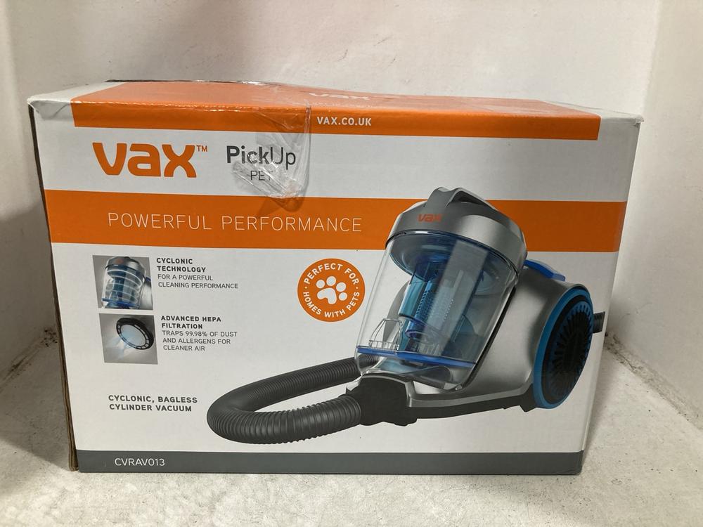 Lot 523  
            Chesterfield SR47 - Parcel Delivery Only 

                
VAX PICK UP PET CYLINDER VACUUM CLEANER (LOCATION: B8)