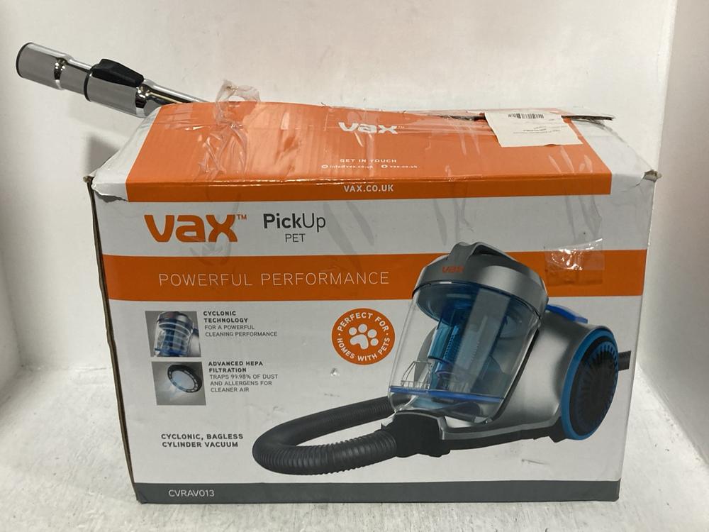 Lot 539  
            Chesterfield SR47 - Parcel Delivery Only 

                
VAX PICK UP PET CYLINDER VACUUM CLEANER (LOCATION: B9)