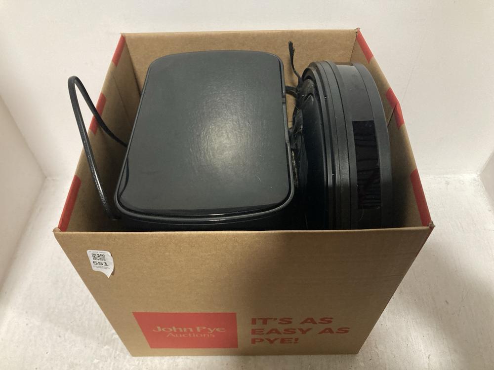 Lot 551  
            Chesterfield SR47 - Parcel Delivery Only 

                
HOOVER HG4 HYDRO ROBOTIC VACUUM CLEANER ORIGINAL RRP £179 (LOCATION: B9)
