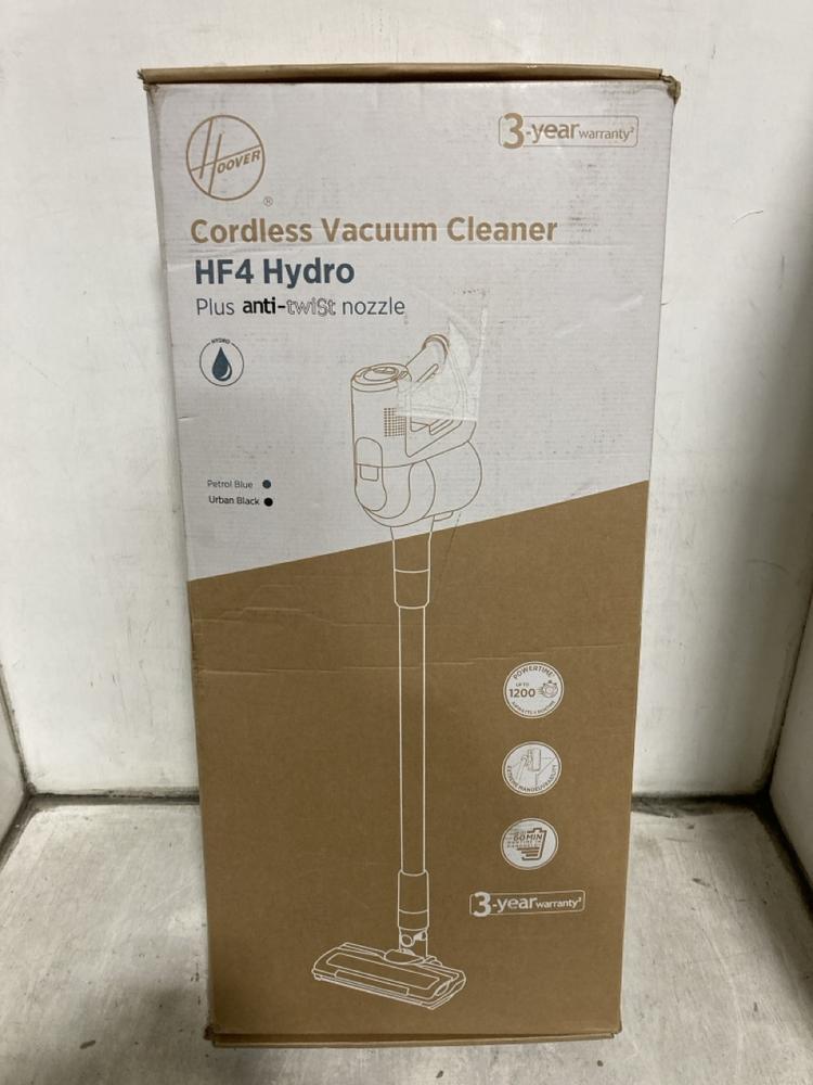 Lot 585  
            Chesterfield SR47 - Parcel Delivery Only 

                
HOOVER HF4 HYDRO CORDLESS VACUUM CLEANER ORIGINAL RRP £320 (LOCATION: B10)