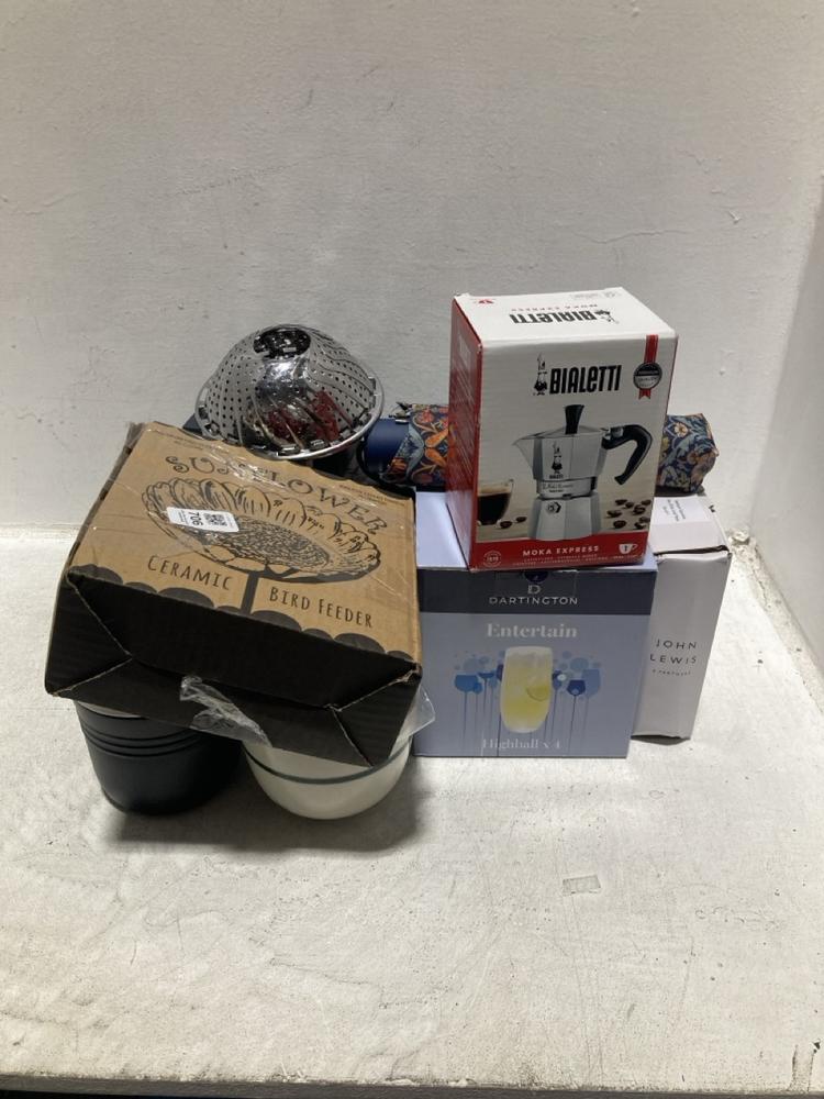 Lot 706  
            Chesterfield SR47 - Parcel Delivery Only 

                
LOT OF ASSORTED ITEMS TO INCLUDE BIALETTI MOKA EXPRESS 60ML - 84510211 (LOCATION:...