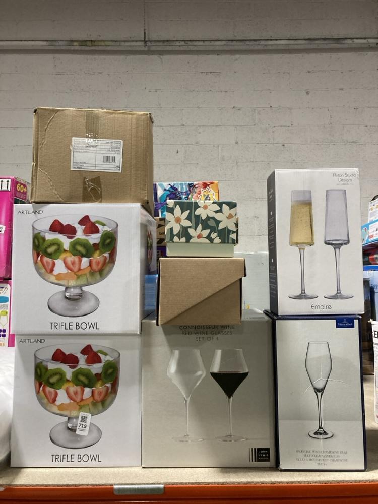 Lot 719  
            Chesterfield SR47 - Parcel Delivery Only 

                
8 X ASSORTED KITCHENWARE ITEMS TO INCLUDE DENBY 1809 STUDIO BLUE PAIR OF MUGS - 7...