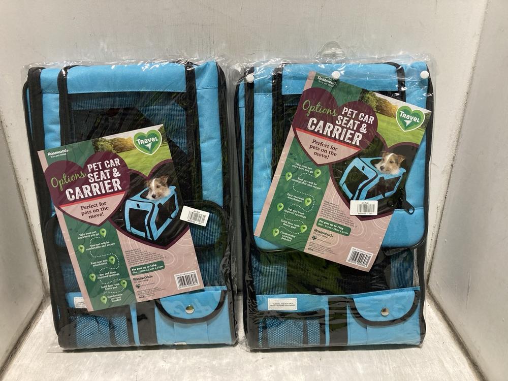 Lot 743  
            Chesterfield SR47 - Parcel Delivery Only 

                
2 X TRAVEL OPTIONS PET CAR SEAT AND CARRIER IN BLUE - 30620103 (LOCATION: C7)