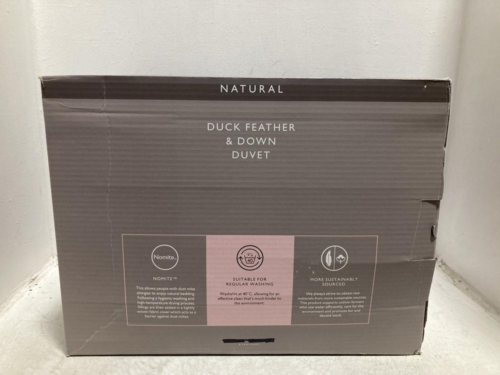 Lot 764  
            Chesterfield SR47 - Parcel Delivery Only 

                
JOHN LEWIS DUCK FEATHER AND DOWN 13.5 TOG DOUBLE DUVET - 60211002 (LOCATION: C8)