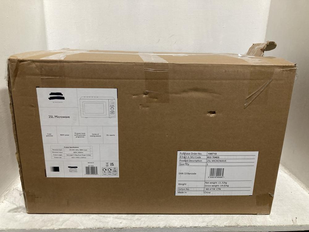 Lot 779  
            Chesterfield SR47 - Parcel Delivery Only 

                
JOHN LEWIS 25L 900W MICROWAVE OVEN - 02244113 (LOCATION: C8)