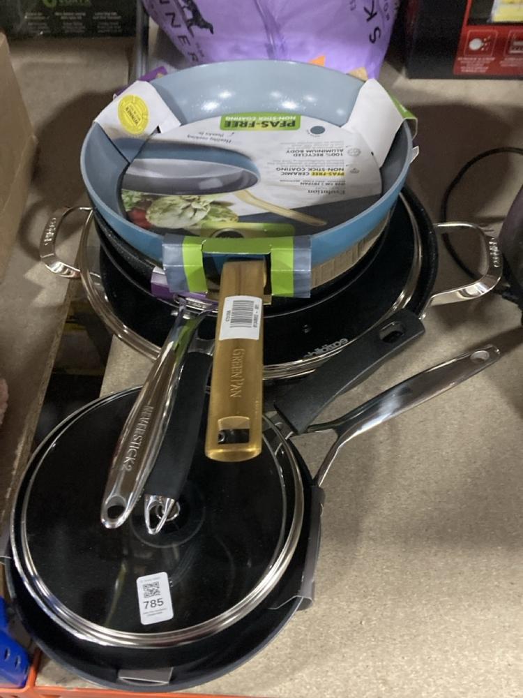 Lot 785  
            Chesterfield SR47 - Parcel Delivery Only 

                
6 X ASSORTED COOKWARE ITEMS TO INCLUDE EAZIGLIDE NEVERSTICK2 28CM TOUGHENED ALUMI...