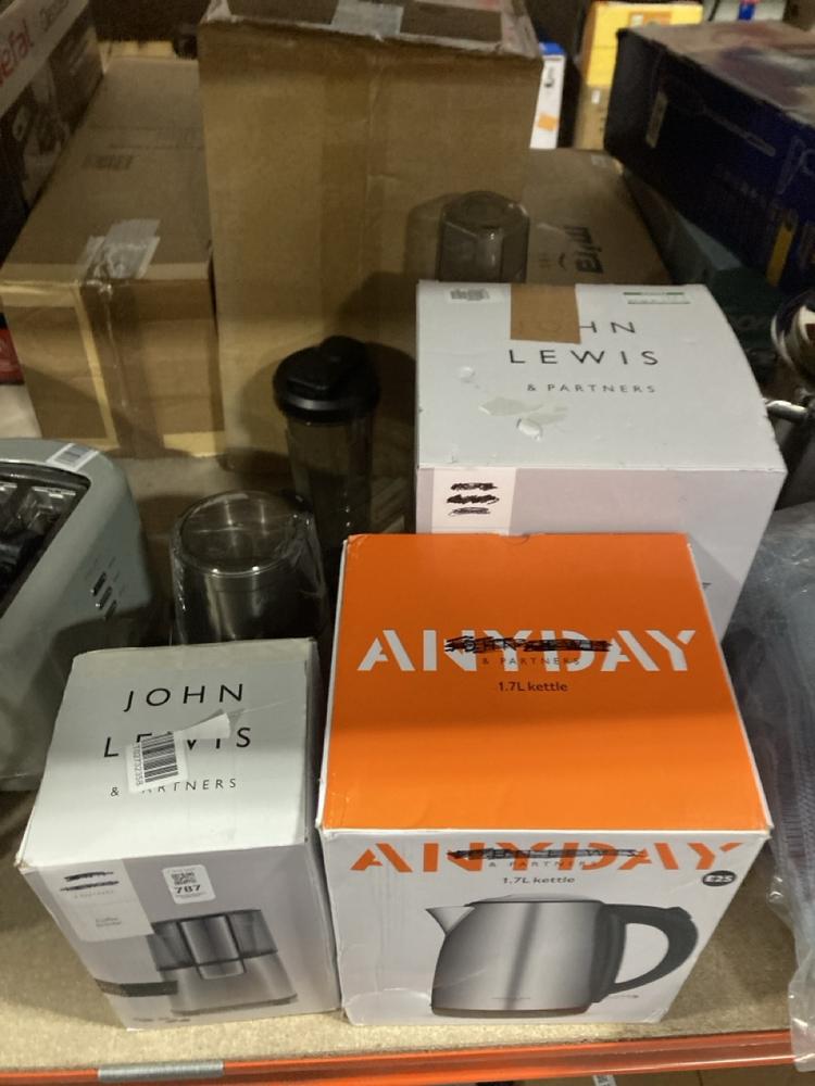 Lot 787  
            Chesterfield SR47 - Parcel Delivery Only 

                
5 X ASSORTED JOHN LEWIS KITCHEN APPLIANCES TO INCLUDE 1.7L KETTLE (LOCATION: C9)