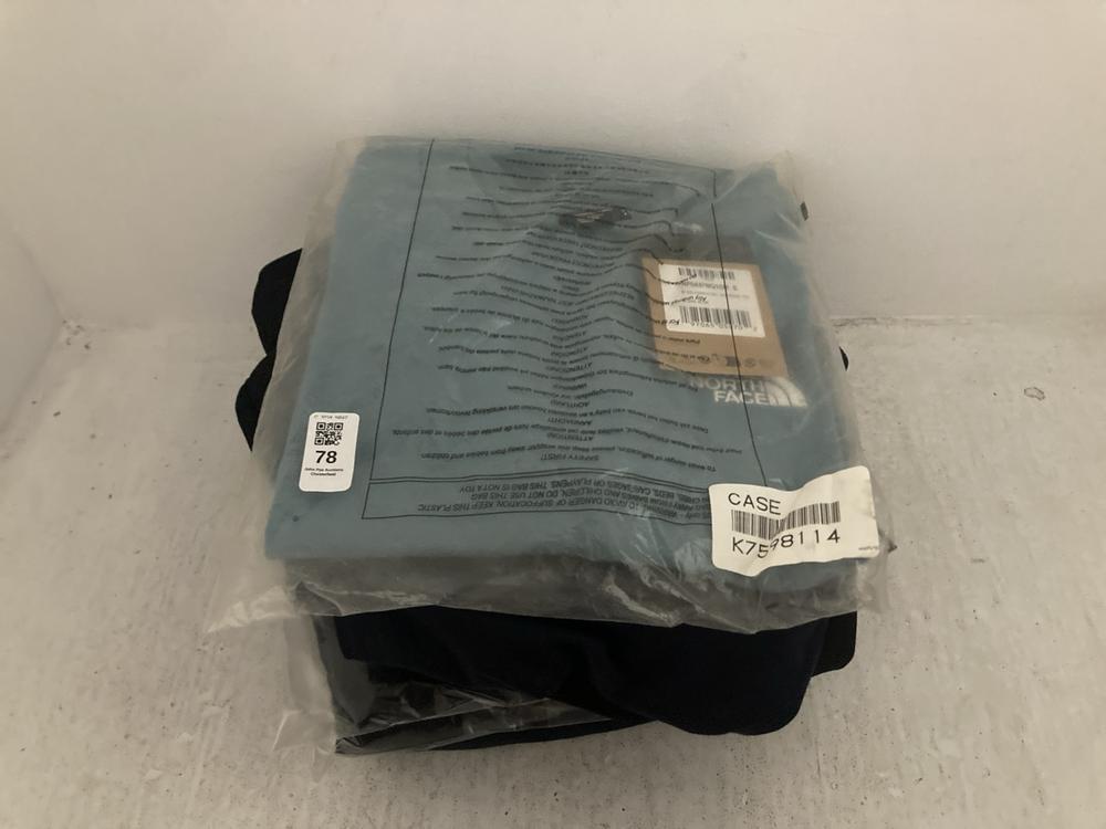 Lot 78  
            Chesterfield SR47 - Parcel Delivery Only 

                
6 X ASSORTED ADULTS BRANDED CLOTHING TO INCLUDE THE NORTH FACE WOMENS SHORT SLEEV...