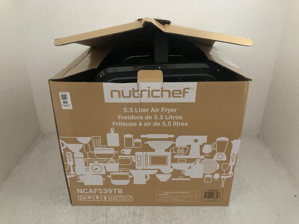 Lot 80  
            Chesterfield SR47 - Parcel Delivery Only 

                
NUTRICHEF 5.5L AIR FRYER (LOCATION: A1)