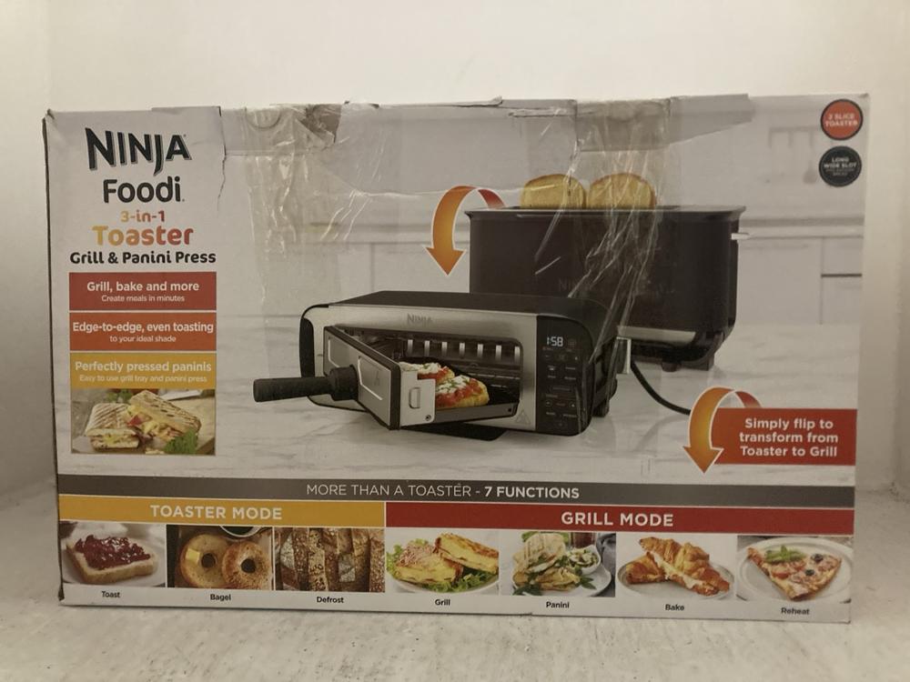 Lot 88  
            Chesterfield SR47 - Parcel Delivery Only 

                
NINJA FOODI 3 IN 1 TOASTER GRILL & PANINI PRESS - ORIGINAL RRP £149 (LOCATION: A1)