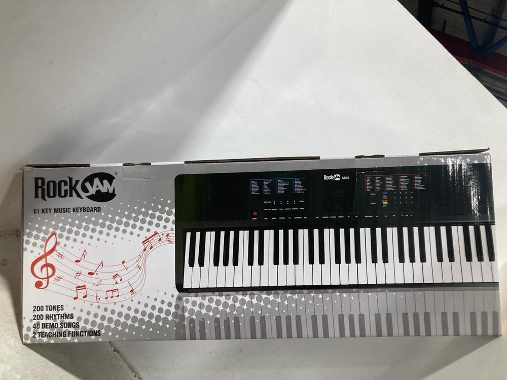 Lot 899  
            Chesterfield SR47 - Parcel Delivery Only 

                
ROCKJAM RJ361 COMPACT 61 KEY KEYBOARD. (LOCATION: D1)