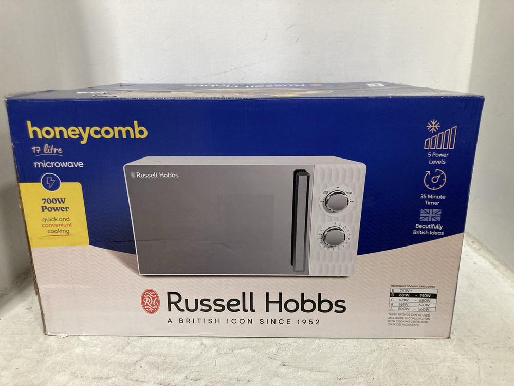 Lot 908  
            Chesterfield SR47 - Parcel Delivery Only 

                
RUSSELL HOBBS HONEYCOMB 17L MICROWAVE. (LOCATION: D1)