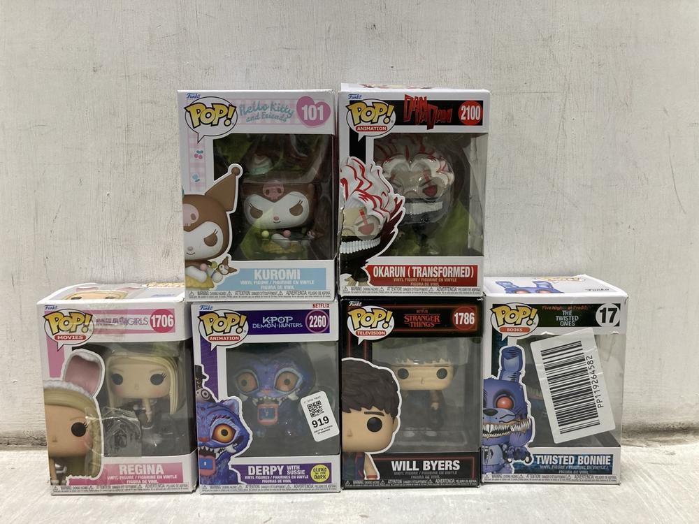 Lot 919  
            Chesterfield SR47 - Parcel Delivery Only 

                
6 X ASSORTED FUNKO POP TOYS TO INCLUDE FUNKO POP K-POP DEMON HUNTERS DERPY VINYL ...