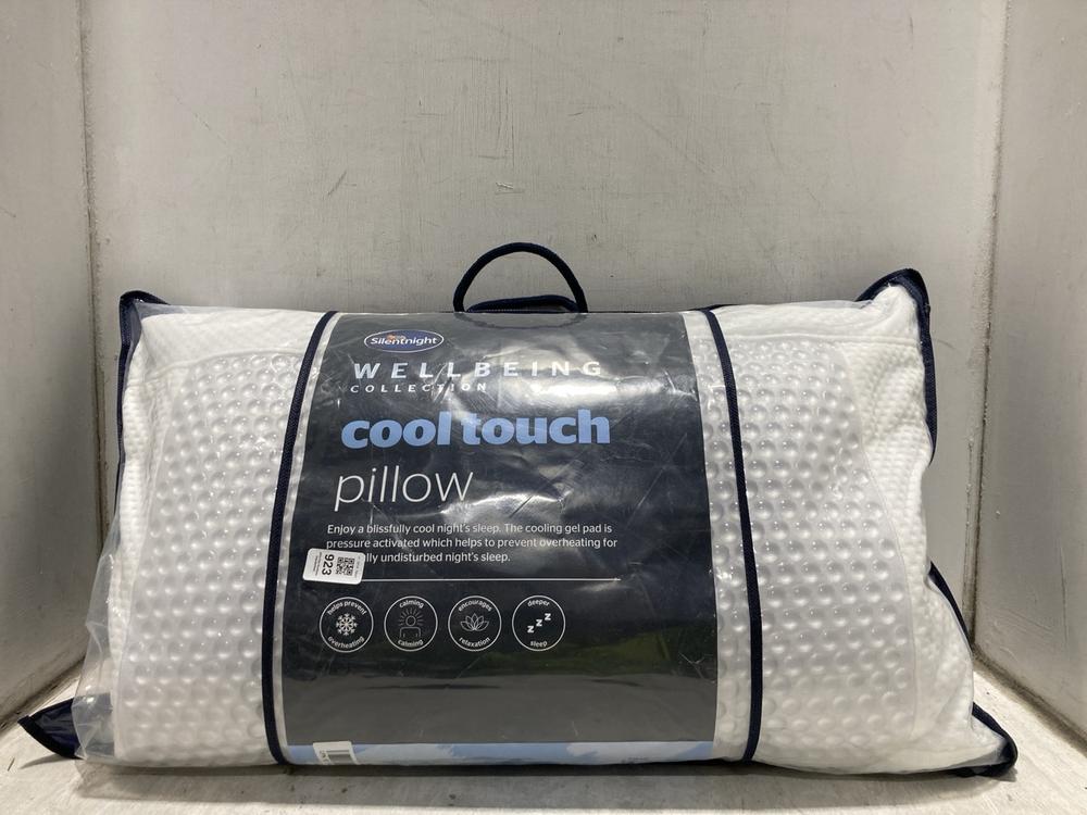 Lot 923  
            Chesterfield SR47 - Parcel Delivery Only 

                
SILENTNIGHT WELLBEING COLLECTION COOLTOUCH PILLOW. (LOCATION: D2)