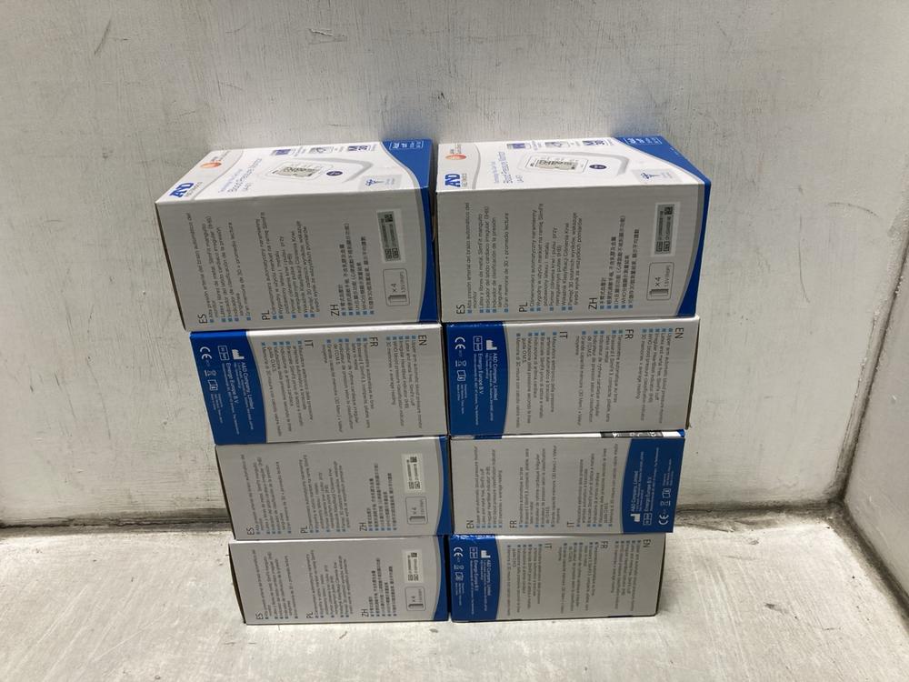 Lot 933  
            Chesterfield SR47 - Parcel Delivery Only 

                
8 X A&D MEDICAL BLOOD PRESSURE MONITOR. (LOCATION: D2)