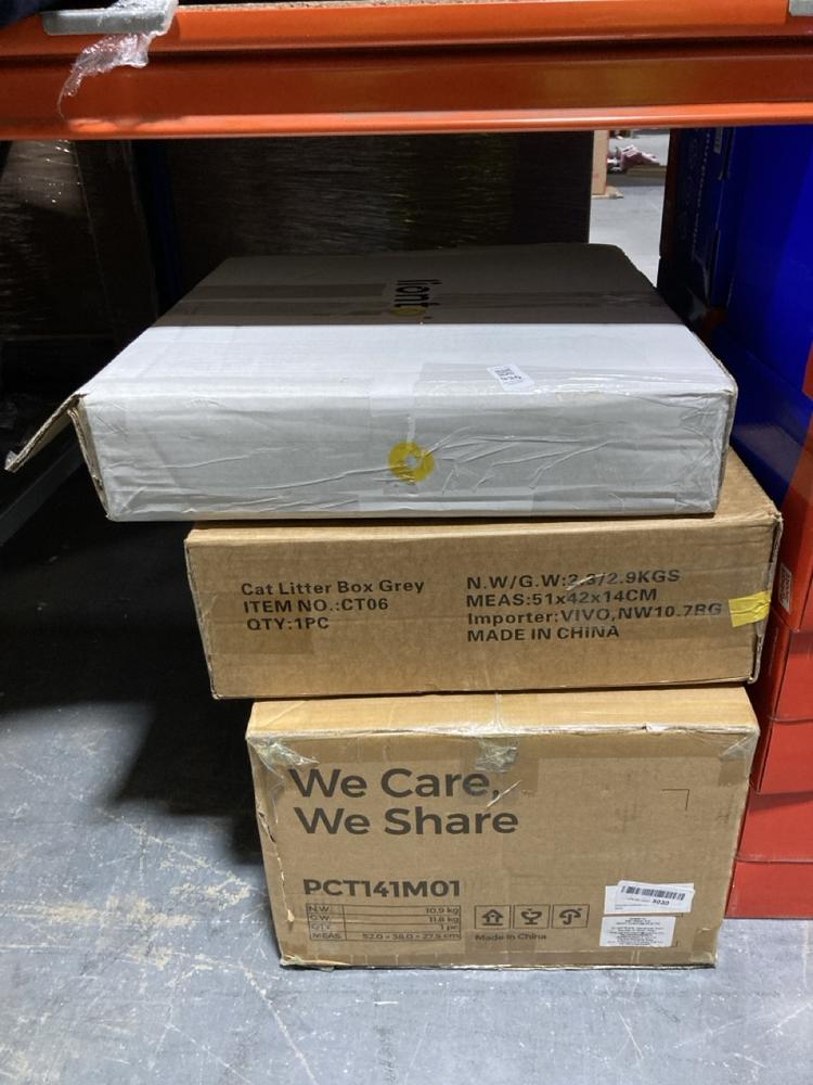 Lot 935  
            Chesterfield SR47 - Parcel Delivery Only 

                
3 X ASSORTED PET ITEMS TO INCLUDE FEANDREA CAT TREE. (LOCATION: D2)