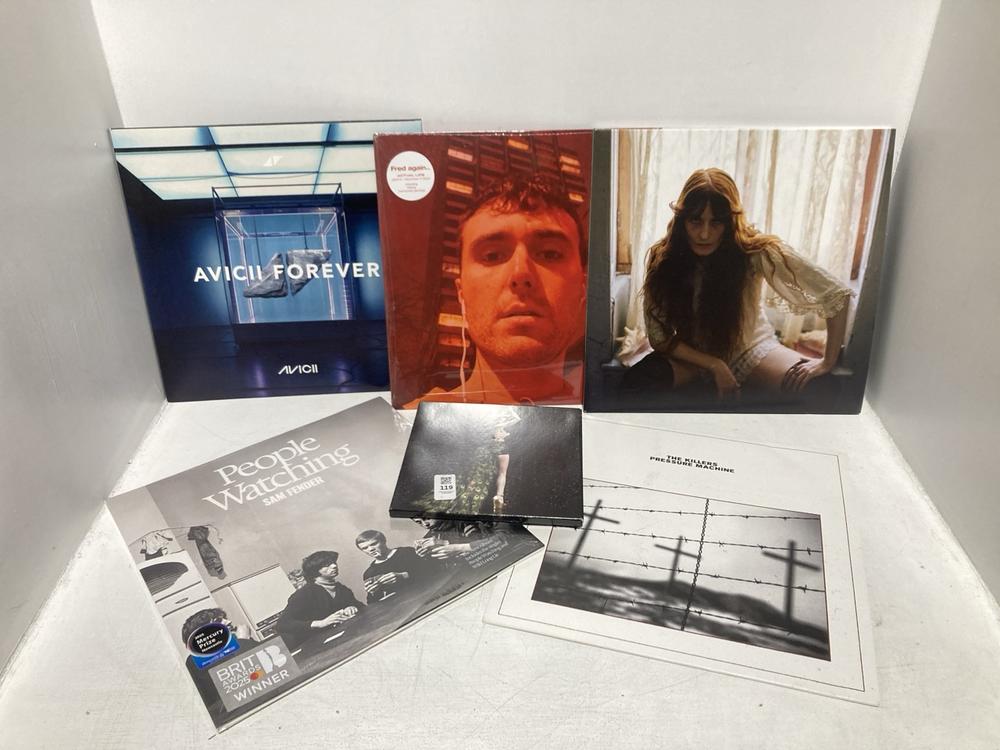 Lot 119  
            Chesterfield SR46 - Parcel Delivery Only 

                
6 X ASSORTED VINYLS TO INCLUDE SAM FENDER PEOPLE WATCHING VINYL (LOCATION: F1)