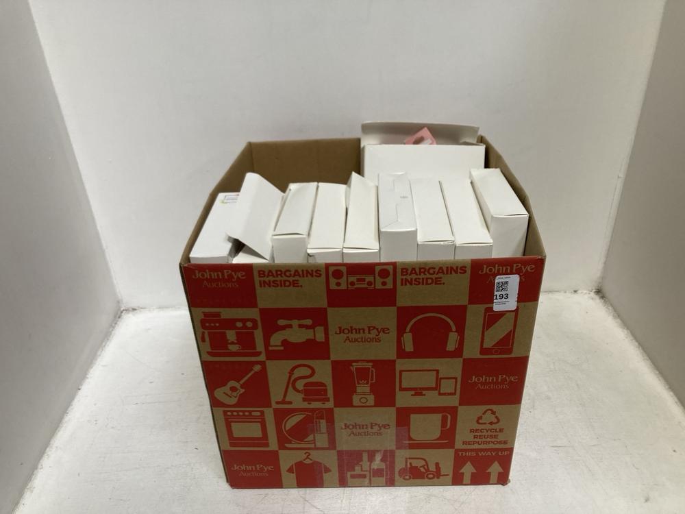 Lot 193  
            Chesterfield SR46 - Parcel Delivery Only 

                
QTY OF ASSORTED COLOUR SPLASH COLOUR GEL TO INCLUDE COLOUR SPLASH CLASSIC CONCENT...