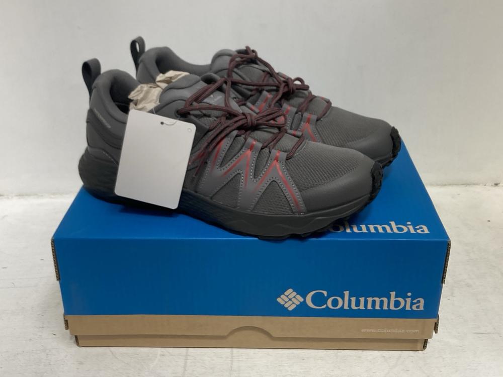 Lot 197  
            Chesterfield SR46 - Parcel Delivery Only 

                
COLUMBIA PEAKFREAK ROAM SHOES IN GREY - UK SIZE 9.5 (LOCATION: F3)
