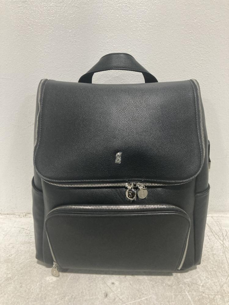 Lot 19  
            Chesterfield SR46 - Parcel Delivery Only 

                
STACKERS BABY CHANGING BACKPACK IN BLACK LEATHER (LOCATION: A1)