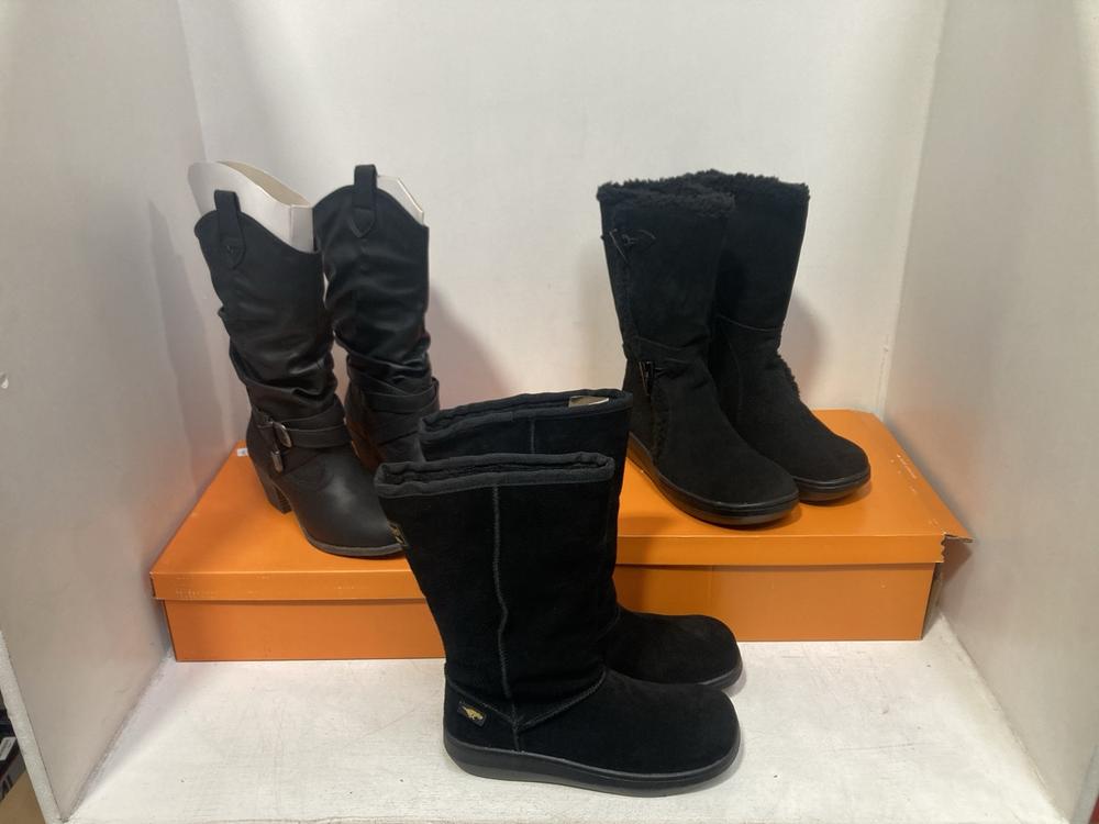 Lot 236  
            Chesterfield SR46 - Parcel Delivery Only 

                
3 X ASSORTED ROCKET DOG SHOES TO INCLUDE ROCKET DOG FREIRE BOOTS IN BLACK - UK SI...