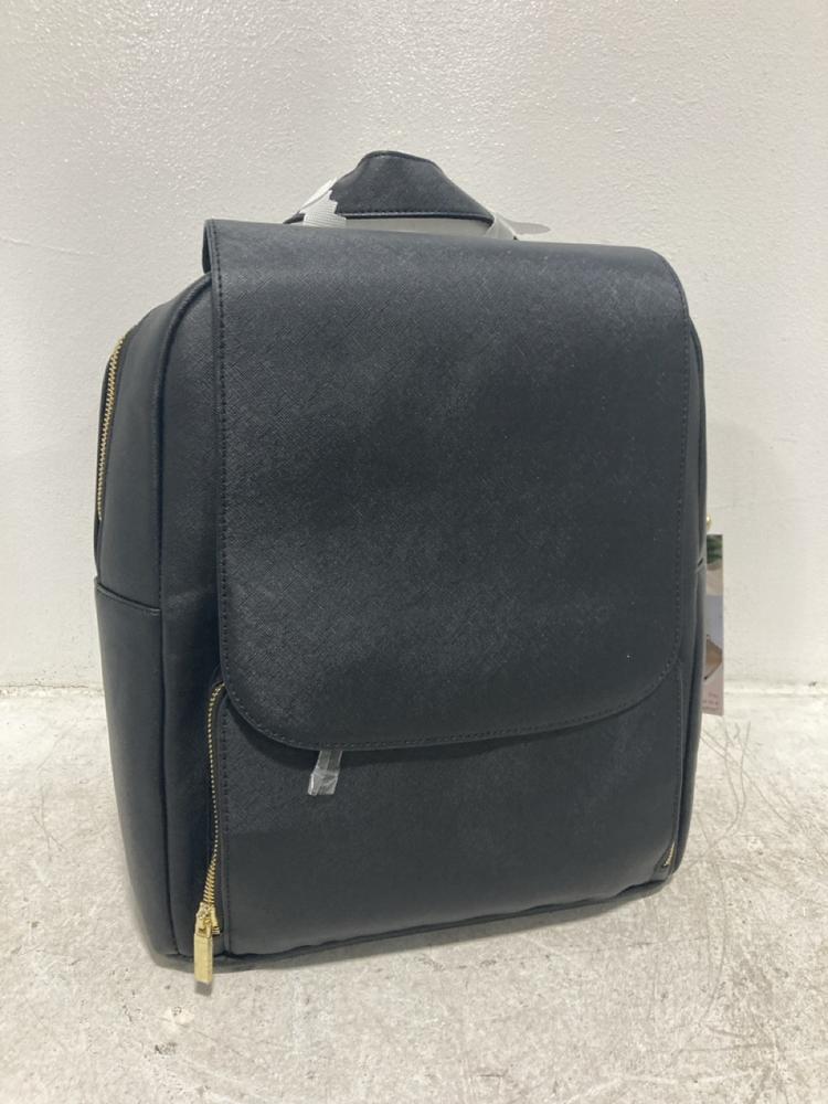 Lot 24  
            Chesterfield SR46 - Parcel Delivery Only 

                
STACKERS BABY CHANGING BACKPACK IN BLACK LEATHER (LOCATION: A1)