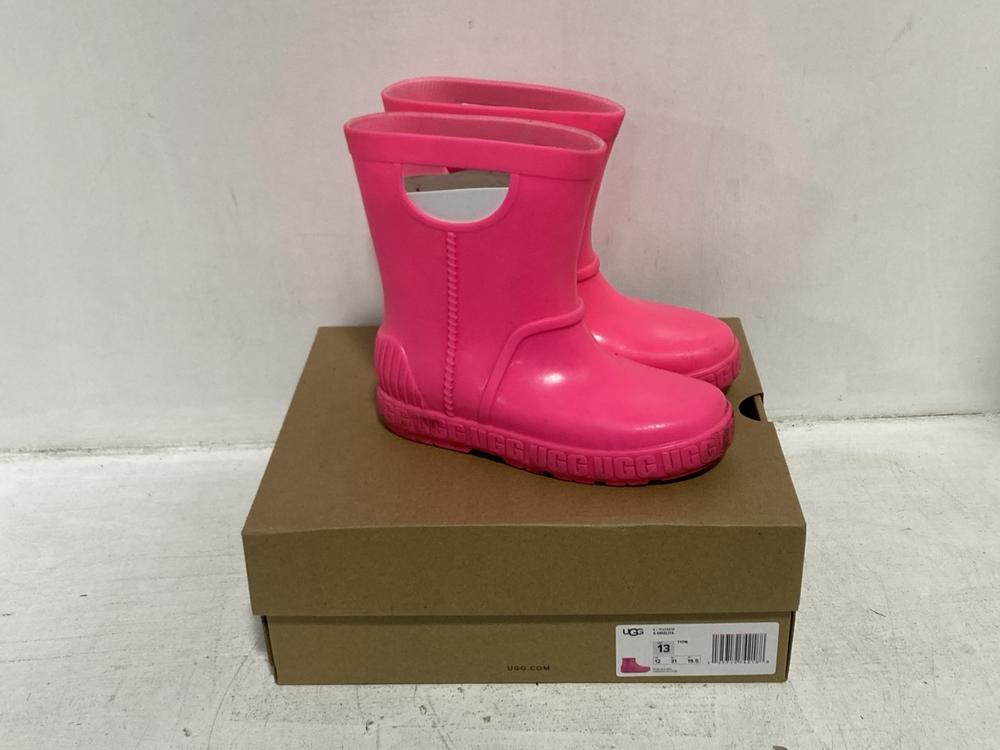 Lot 265  
            Chesterfield SR46 - Parcel Delivery Only 

                
UGG K DRIZLITA WELLINGTON BOOTS IN PINK - UK SIZE 12K (LOCATION: F5)