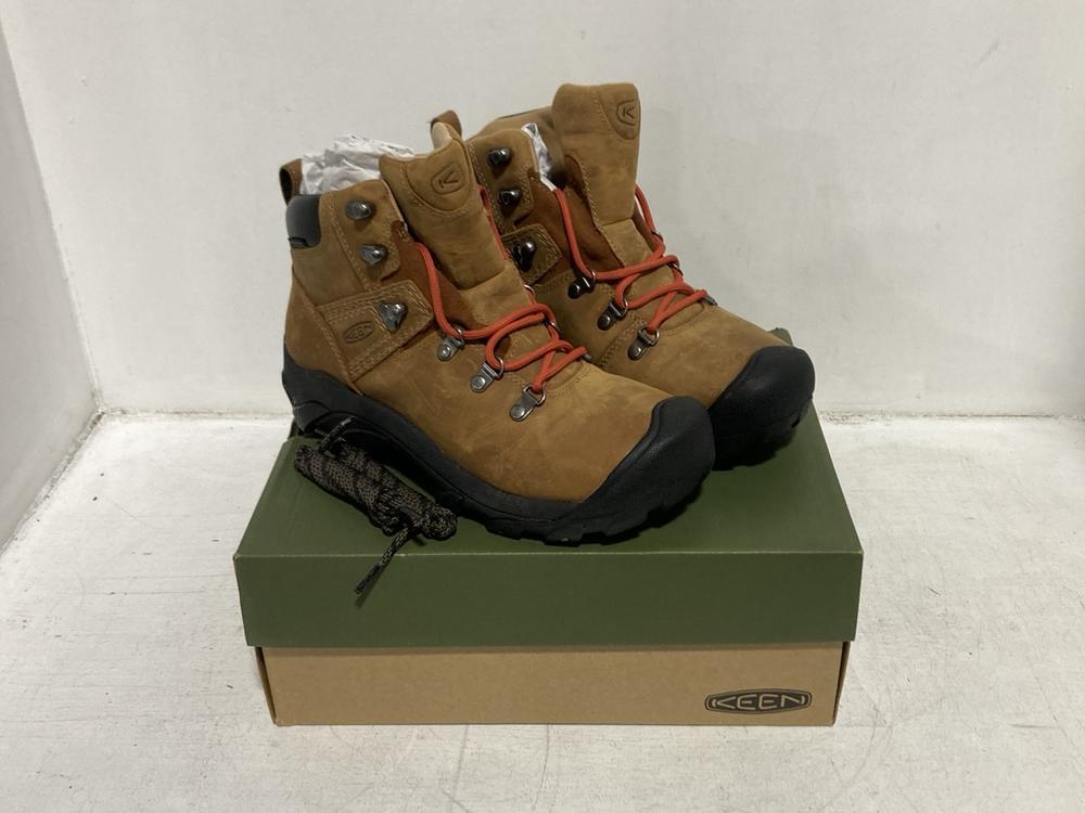 Lot 266  
            Chesterfield SR46 - Parcel Delivery Only 

                
KEEN 1004156 SYRUP PYRENEES BOOTS - UK SIZE 6 - ORIGINAL RRP £144 (LOCATION: F5)