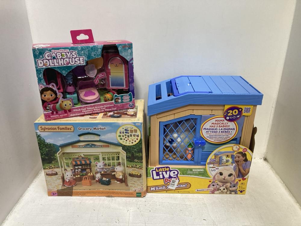 Lot 320  
            Chesterfield SR46 - Parcel Delivery Only 

                
3 X ASSORTED KIDS TOYS TO INCLUDE SYLVANIAN FAMILIES 5315 GROCERY MARKET SET (LOC...