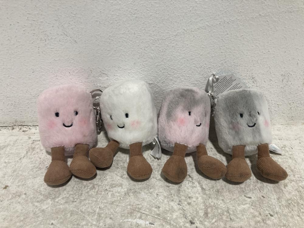 Lot 32  
            Chesterfield SR46 - Parcel Delivery Only 

                
2 X JELLYCAT AMUSEABLES PAIR OF MARSHMALLOWS BAG CHARM (LOCATION: A1)