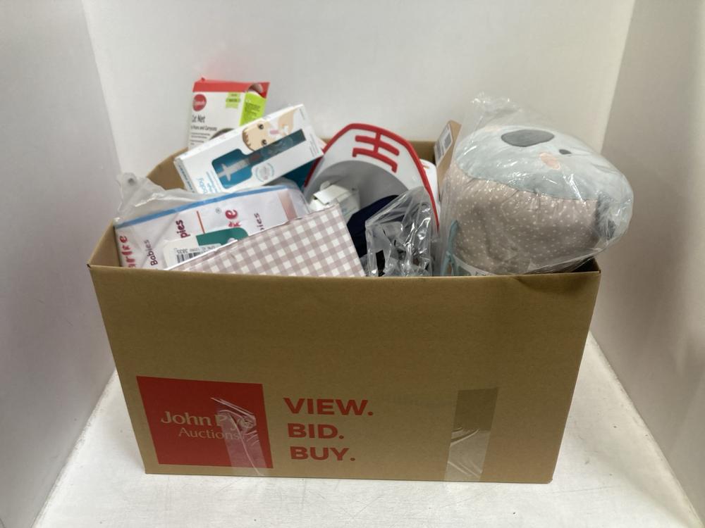 Lot 331  
            Chesterfield SR46 - Parcel Delivery Only 

                
QTY OF ASSORTED BABY ITEMS TO INCLUDE FRIDA BABY SOOTHER-STYLE MEDICINE DISPENSER...