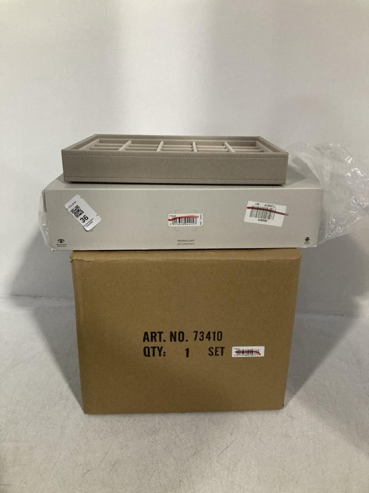 Lot 36  
            Chesterfield SR46 - Parcel Delivery Only 

                
3 X ASSORTED STACKERS ITEMS TO INCLUDE STACKERS CLASSIC SIZE ( 25 X 18CM ) JEWELL...