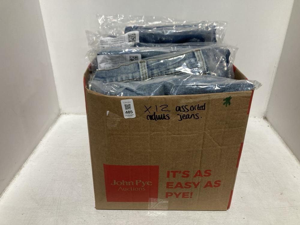 Lot 485  
            Chesterfield SR46 - Parcel Delivery Only 

                
12 X ASSORTED ADULTS JEANS TO INCLUDE WOMENS WASHED JEANS IN LIGHT BLUE - UK SIZE...