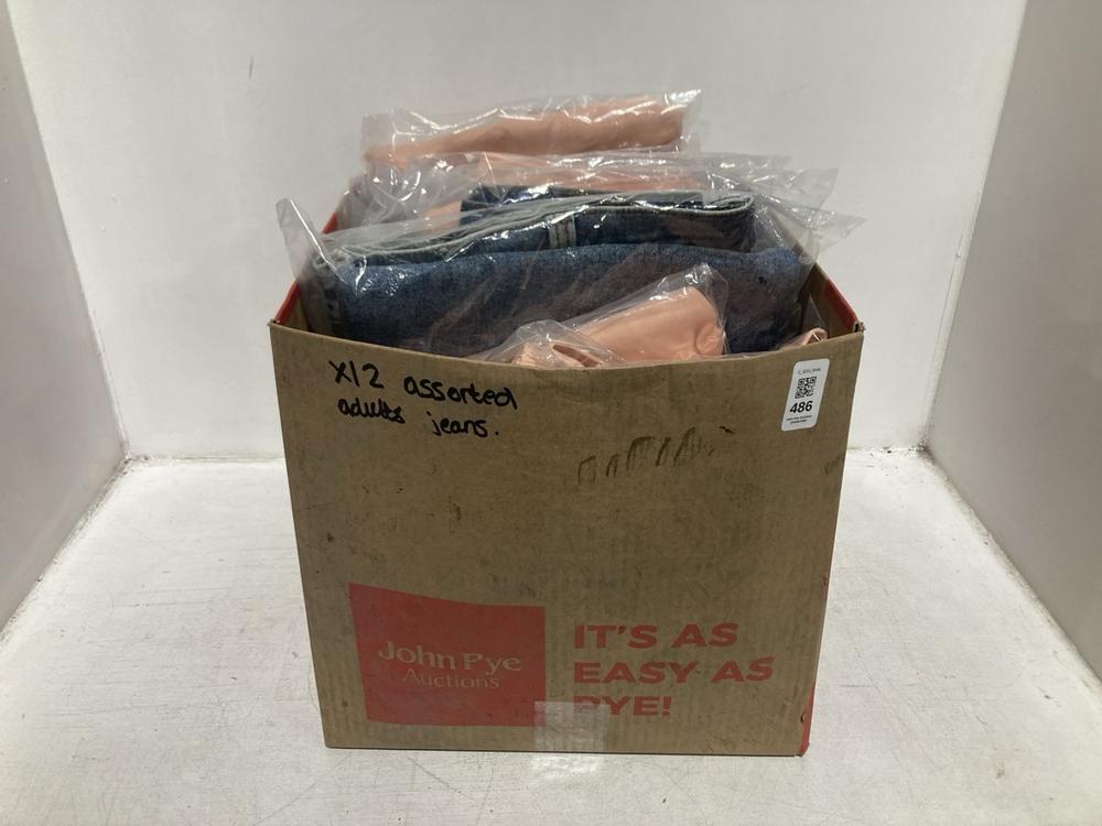 Lot 486  
            Chesterfield SR46 - Parcel Delivery Only 

                
12 X ASSORTED ADULTS JEANS TO INCLUDE WOMENS JEANS IN CORAL PINK - UK SIZE 12 LON...