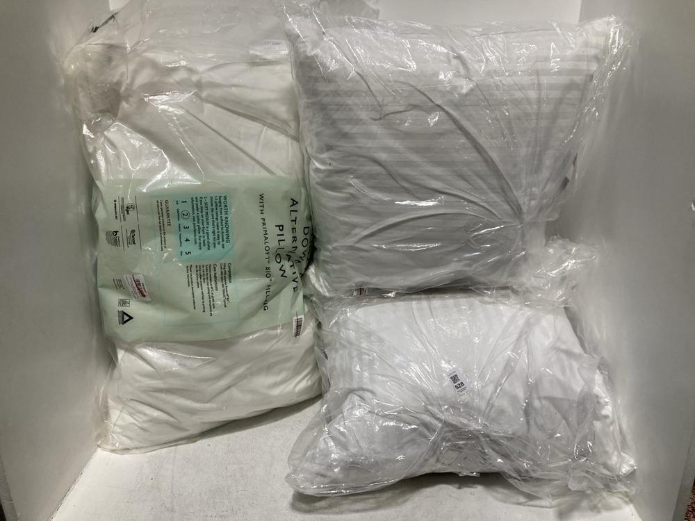 Lot 528  
            Chesterfield SR46 - Parcel Delivery Only 

                
3 X ASSORTED JOHN LEWIS BEDDING ITEM TO INCLUDE ULTIMATE DOWN ALTERNATIVE PILLOW ...