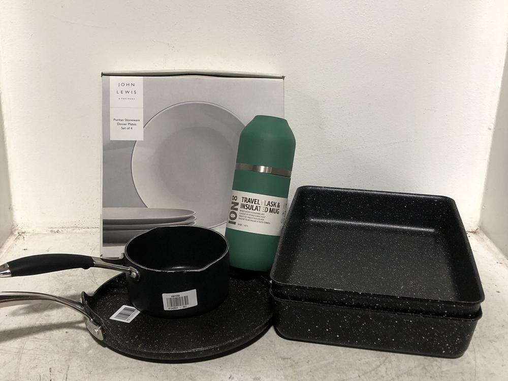 Lot 573  
            Chesterfield SR46 - Parcel Delivery Only 

                
QTY OF ASSORTED KITCHEN ITEMS TO INCLUDE INO8 24 OZ TRAVEL FLASK & INSULATED MUG ...