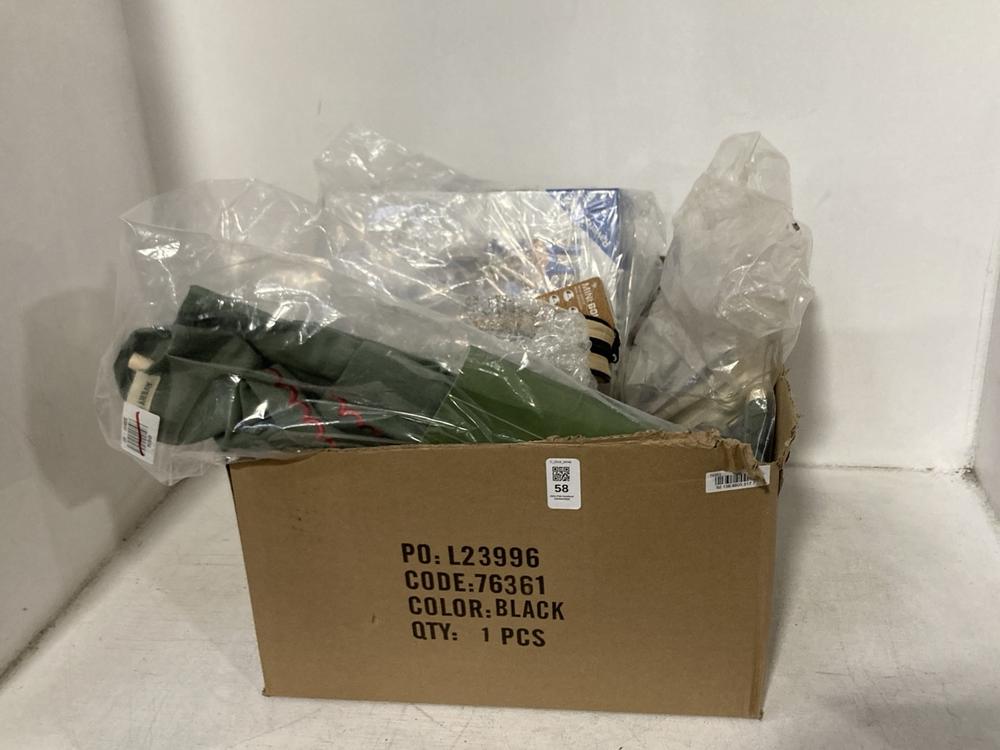 Lot 58  
            Chesterfield SR46 - Parcel Delivery Only 

                
QTY OF ASSORTED ITEMS TO INCLUDE FLIP PAGE NOTEPAD IN LILAC & GOLD (LOCATION: A2)