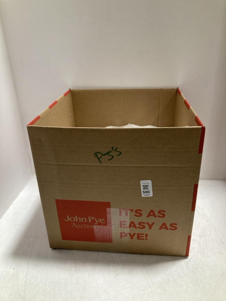 Lot 590  
            Chesterfield SR46 - Parcel Delivery Only 

                
QTY OF ASSORTED ADULTS PJS TO INCLUDE SPRING PJS IN CREAM & PINK - UK SIZE 16 (LO...