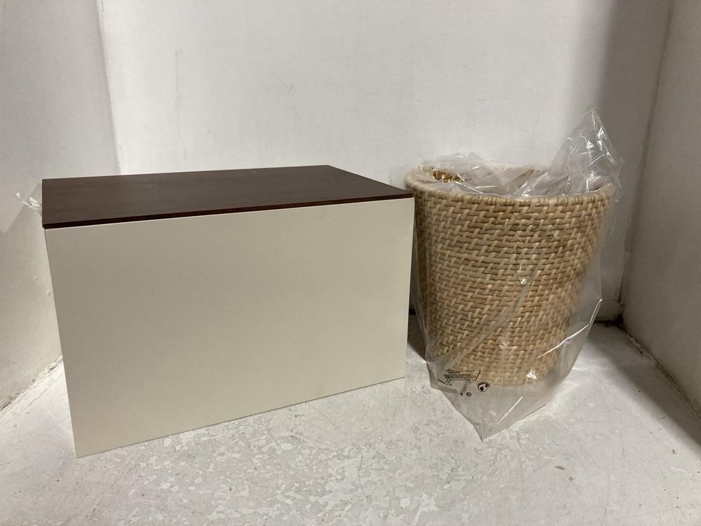 Lot 624  
            Chesterfield SR46 - Parcel Delivery Only 

                
LACQUER L WOODEN BOX TO INCLUDE NATURAL RATTAN BIN (LOCATION: C3)