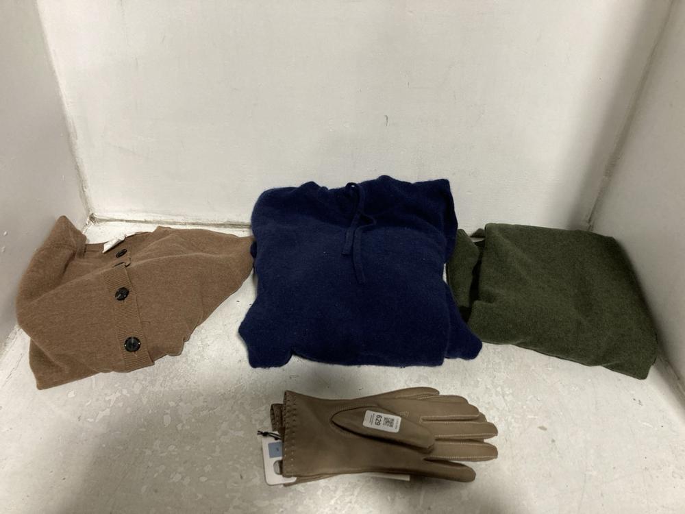 Lot 629  
            Chesterfield SR46 - Parcel Delivery Only 

                
4 X ASSORTED ADULTS CLOTHING TO INCLUDE CASH LINED GLOVES IN LIGHT BROWN - UK SIZ...