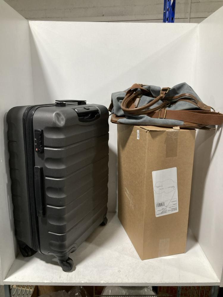 Lot 641  
            Chesterfield SR46 - Parcel Delivery Only 

                
3 X ASSORTED TRAVEL CASES TO INCLUDE STUDDED DUFFLE BAG IN SUEDE GREY & BROWN (LO...