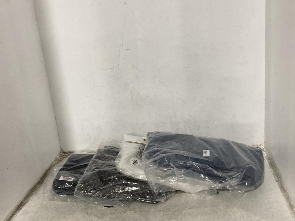 Lot 699  
            Chesterfield SR46 - Parcel Delivery Only 

                
3 X ASSORTED ADULTS CLOTHING TO INCLUDE FIFI RUFFLED DENIM DRESS - UK SIZE 18 (LO...