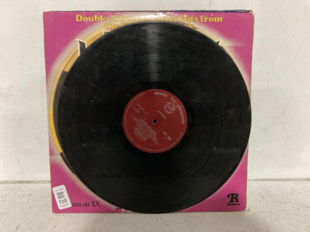 Lot 720  
            Chesterfield SR46 - Parcel Delivery Only 

                
5 X ASSORTED VINYLS TO INCLUDE THE WORLD S FULL MARRIED MEN VINYL (LOCATION: B3)